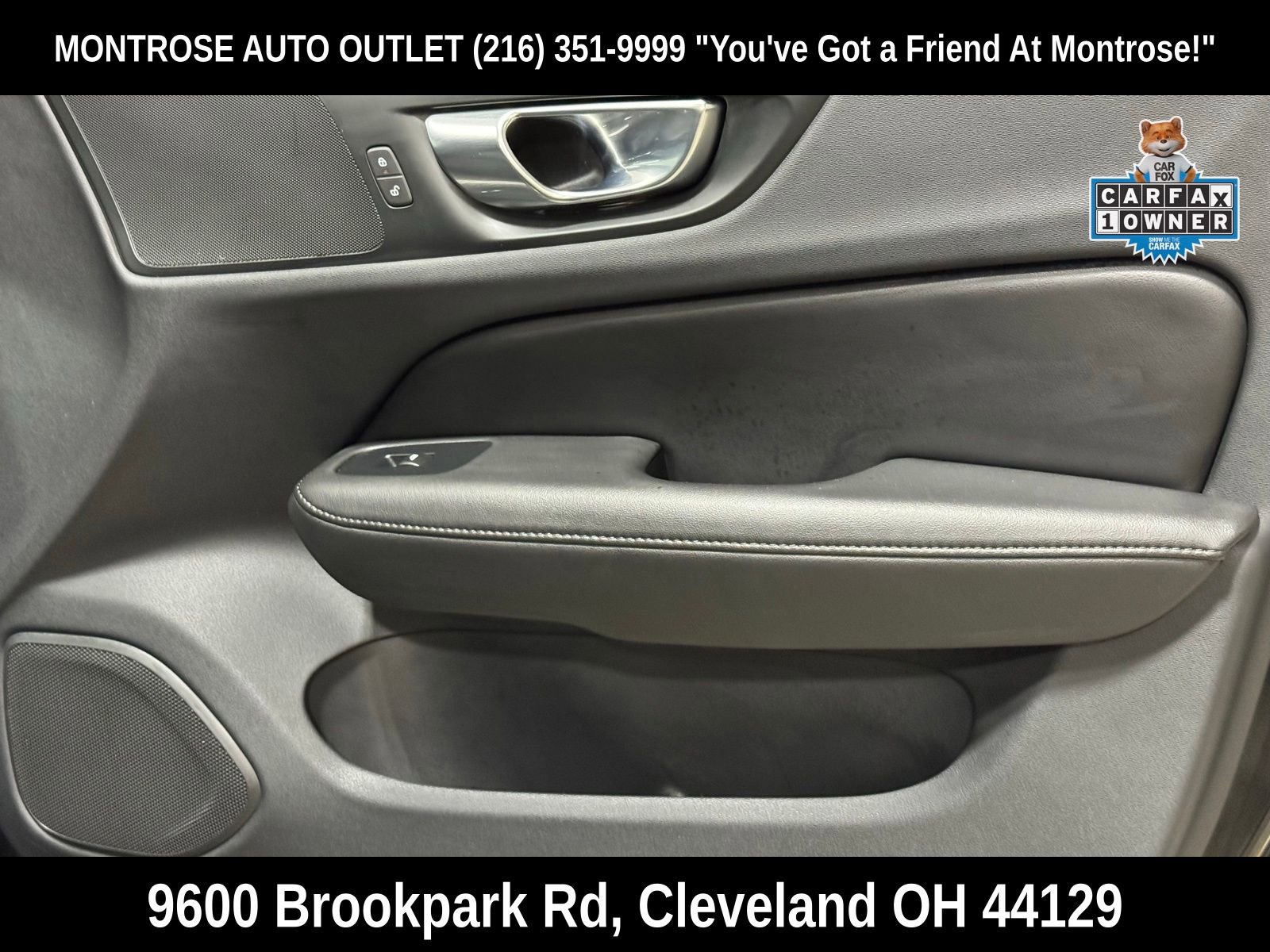 Used 2025 Volvo V60 B5 Cross Country Plus image 45