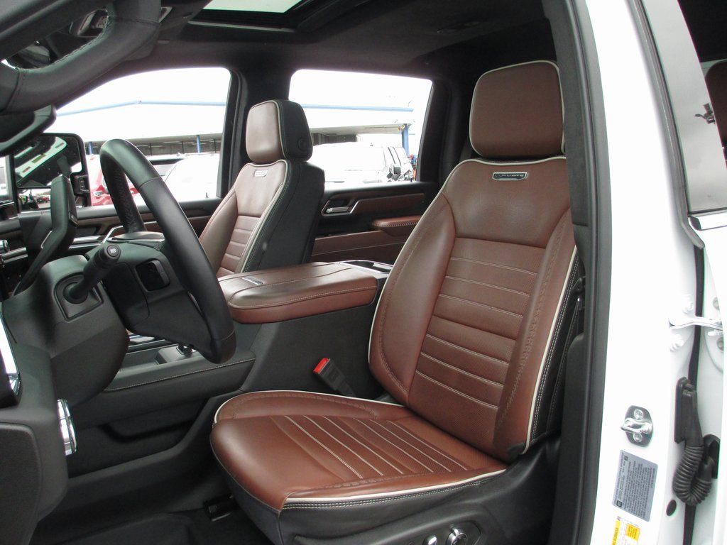 Used 2025 GMC Sierra 2500 Denali Ultimate image 22