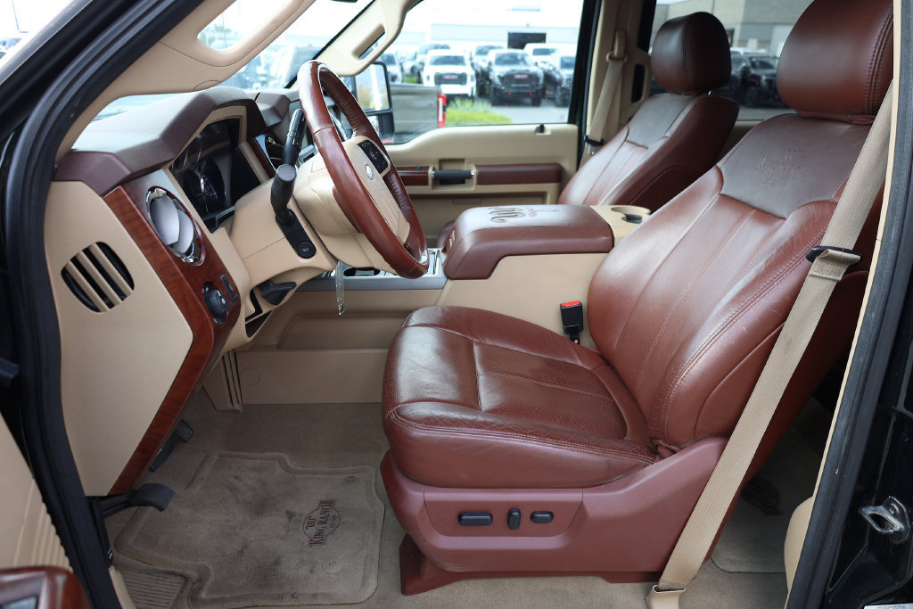 Used 2014 Ford F350 King Ranch w/ King Ranch w/Chrome Package AWD/4WD image 11