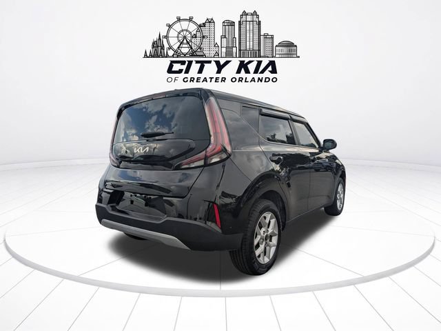 Certified 2023 Kia Soul S FWD image 5