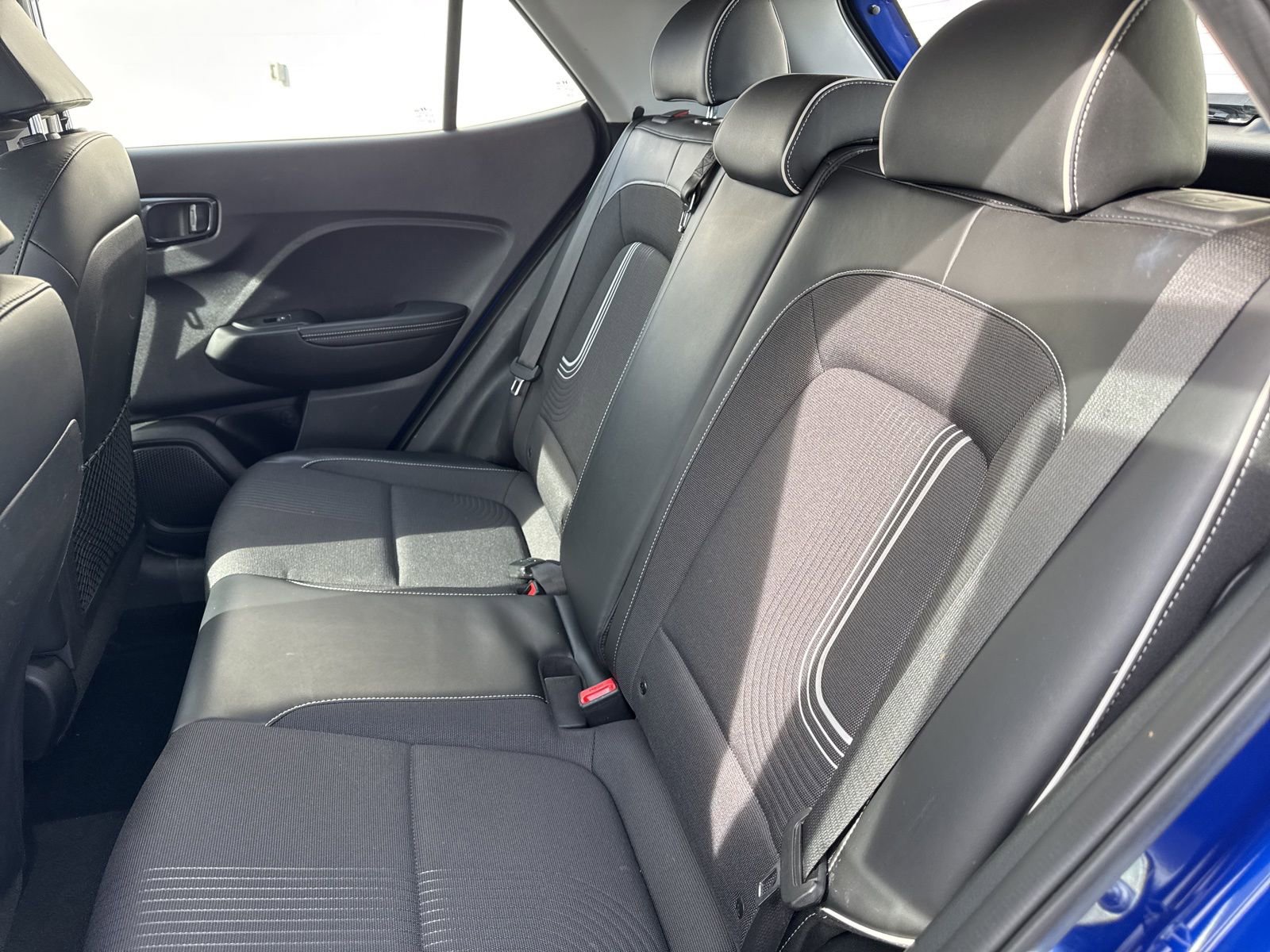 Used 2022 Hyundai Venue Limited w/ Cargo Package image 13