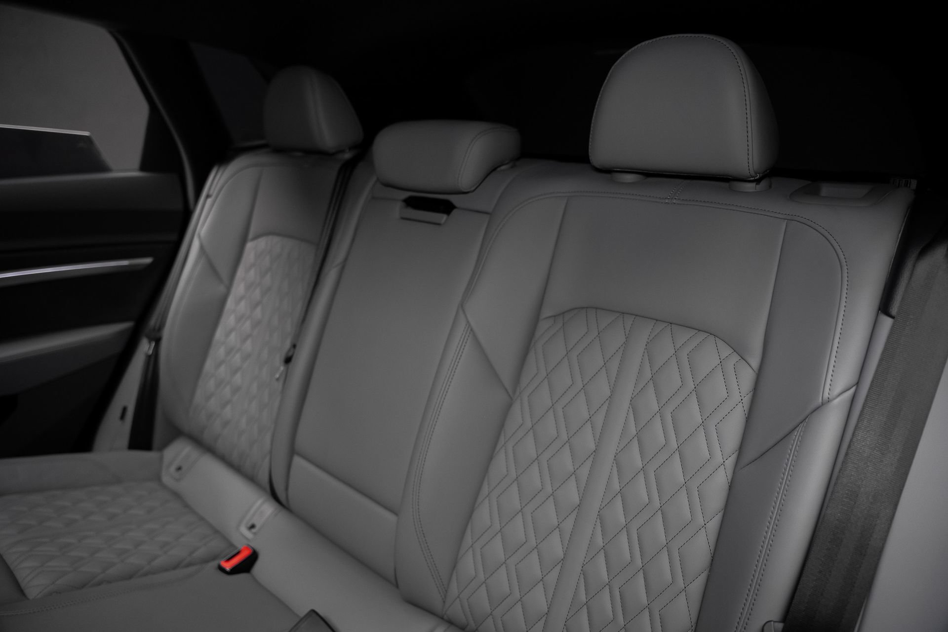 Used 2024 Audi SQ8 e-tron Premium Plus AWD/4WD image 70