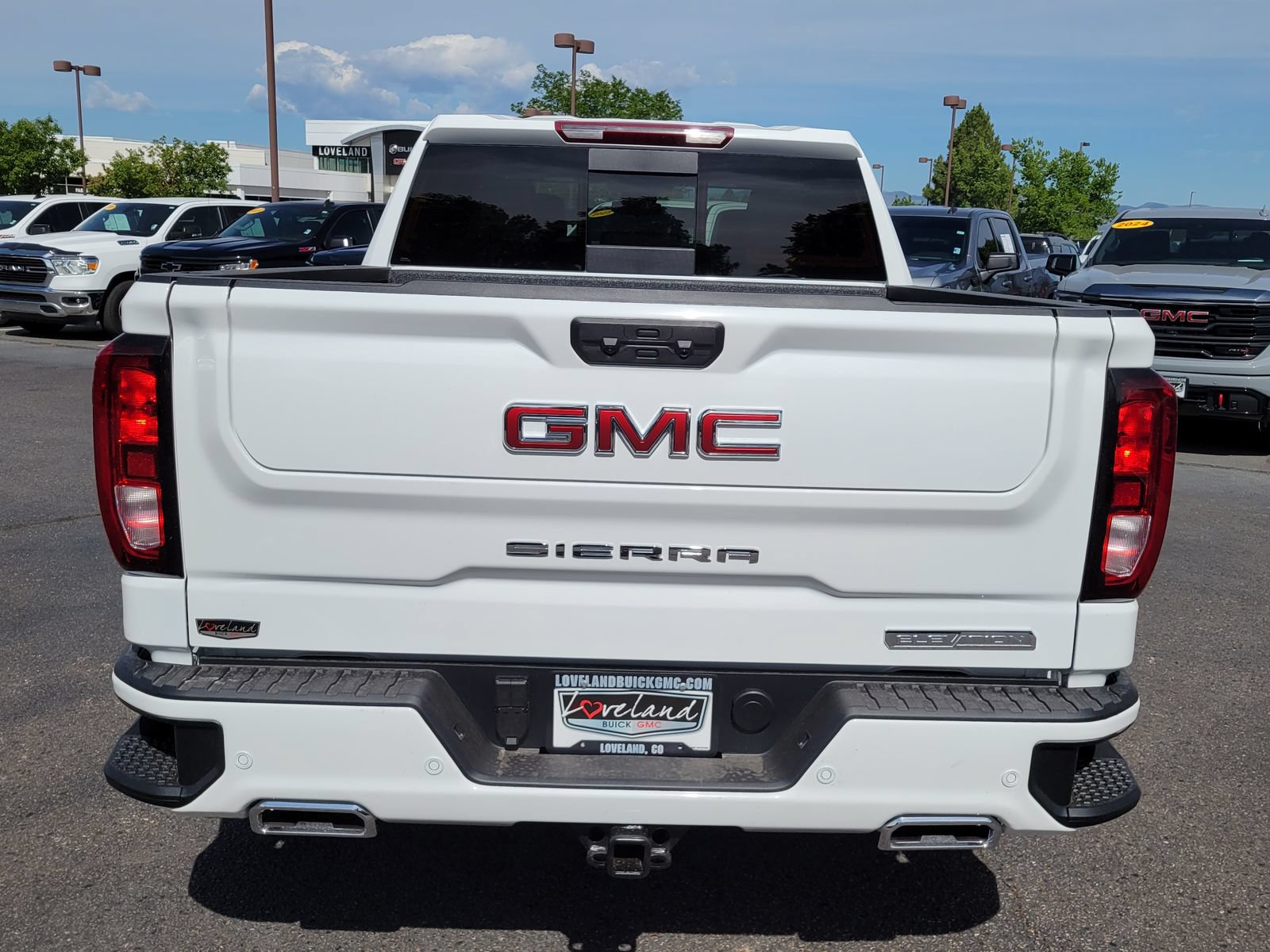 New 2026 GMC Sierra 1500 Elevation w/ Elevation Premium Package AWD/4WD image 9