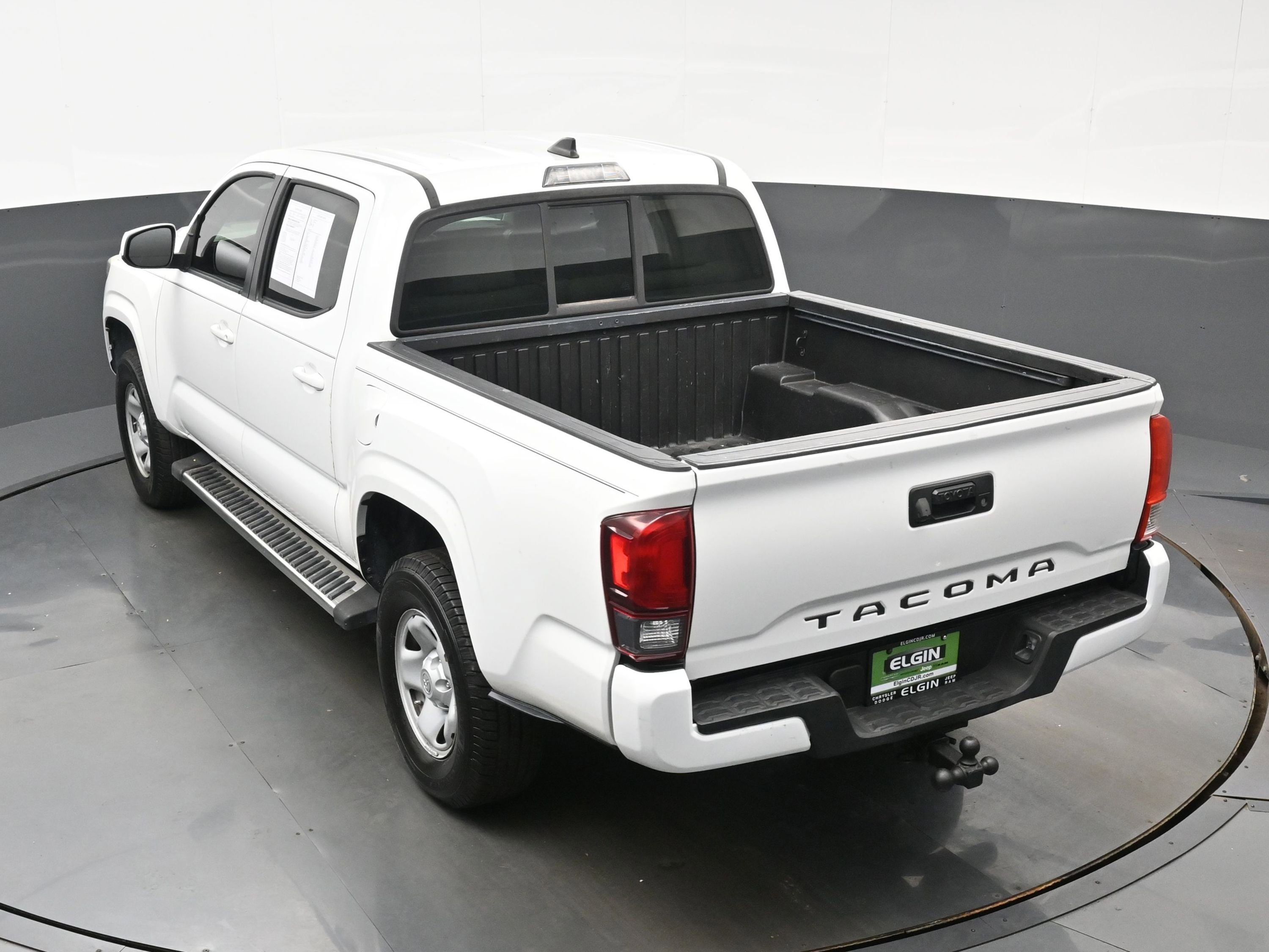 Used 2018 Toyota Tacoma SR w/ SR Convenience Package RWD image 35