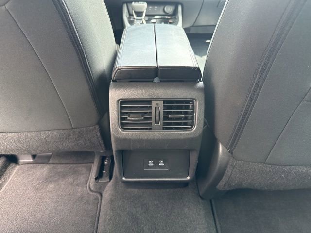 Used 2024 Nissan Rogue SV FWD image 24