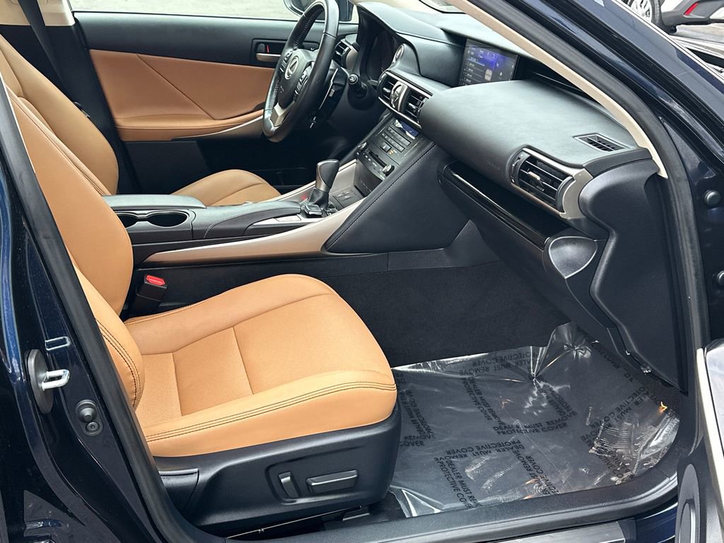 Used 2019 Lexus IS 300 AWD w/ Navigation Package image 7