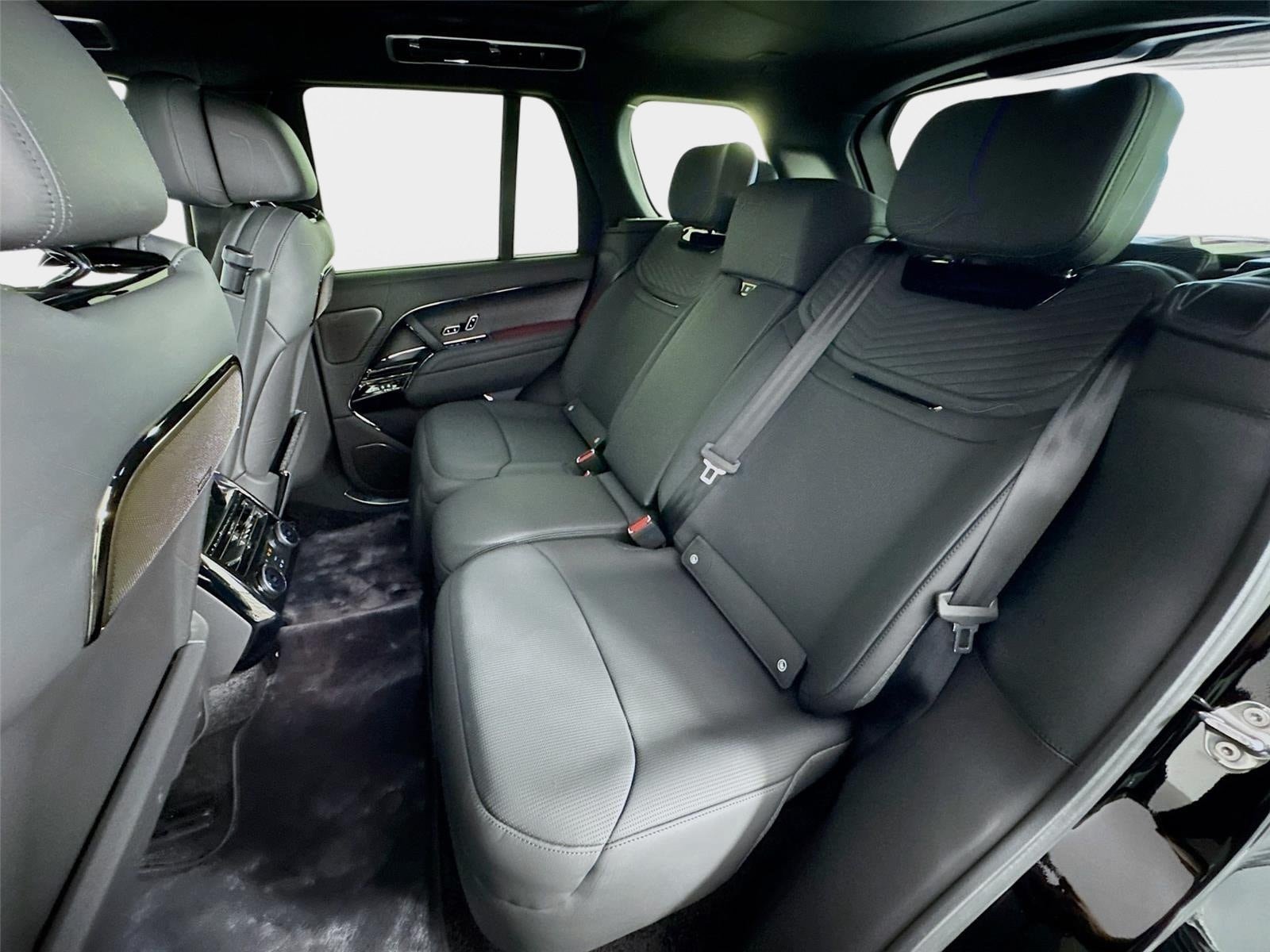 New 2026 Land Rover Range Rover SV AWD/4WD image 24