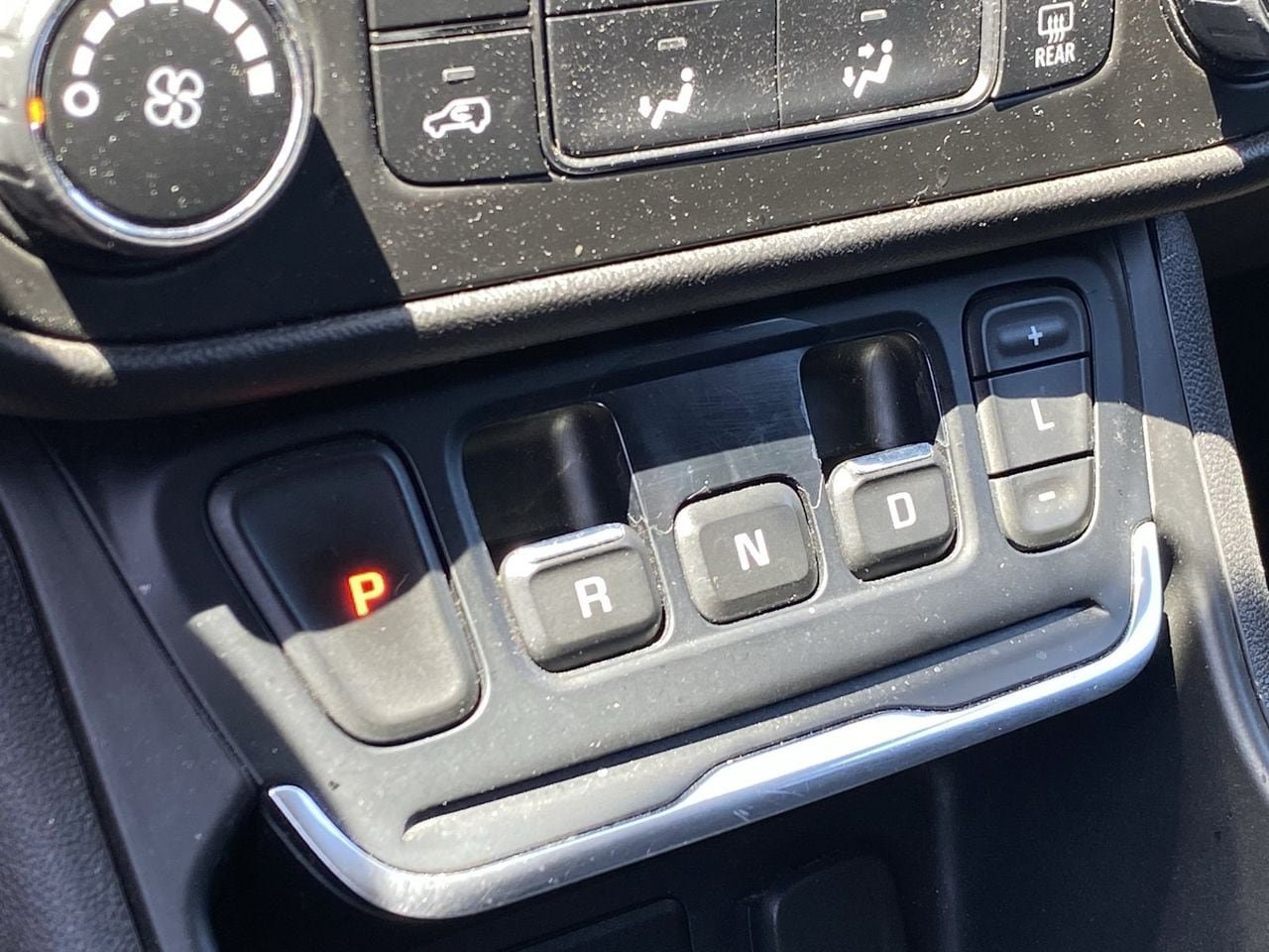 Used 2020 GMC Terrain SLE FWD image 14
