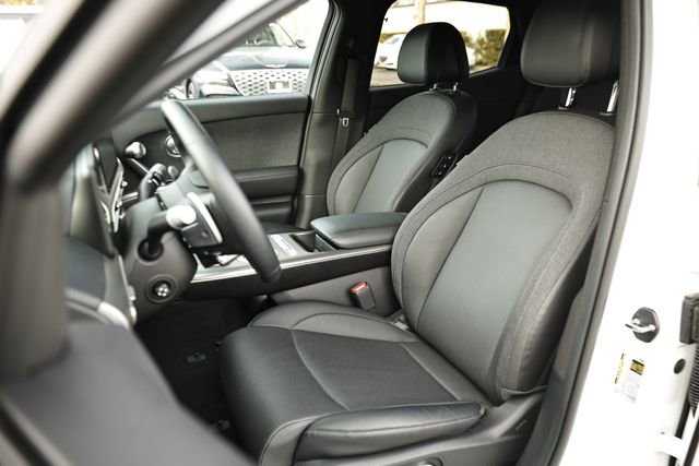 Certified 2025 Genesis GV60 Advanced image 23