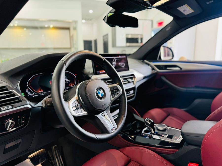 Used 2025 BMW X4 xDrive30i image 14
