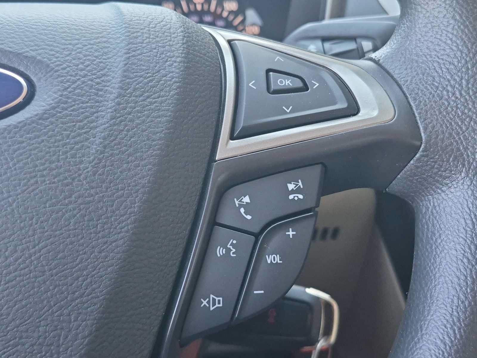 Used 2014 Ford Fusion SE FWD image 24