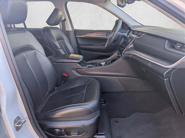 Used 2023 Jeep Grand Cherokee Limited w/ Luxury Tech Group II image 21