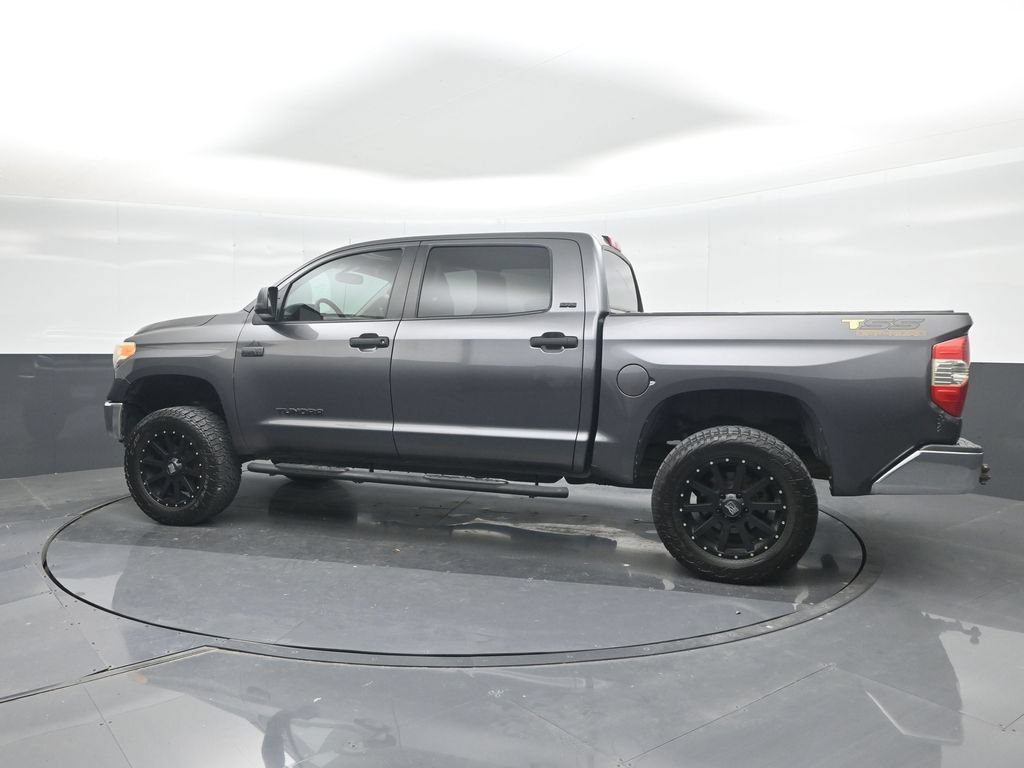Used 2017 Toyota Tundra SR5 w/ SR5 Upgrade Package RWD image 27