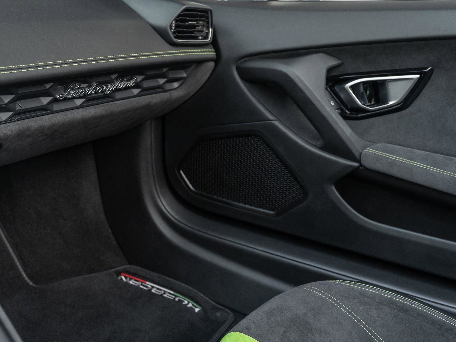 Used 2016 Lamborghini Huracan LP 610-4 image 42