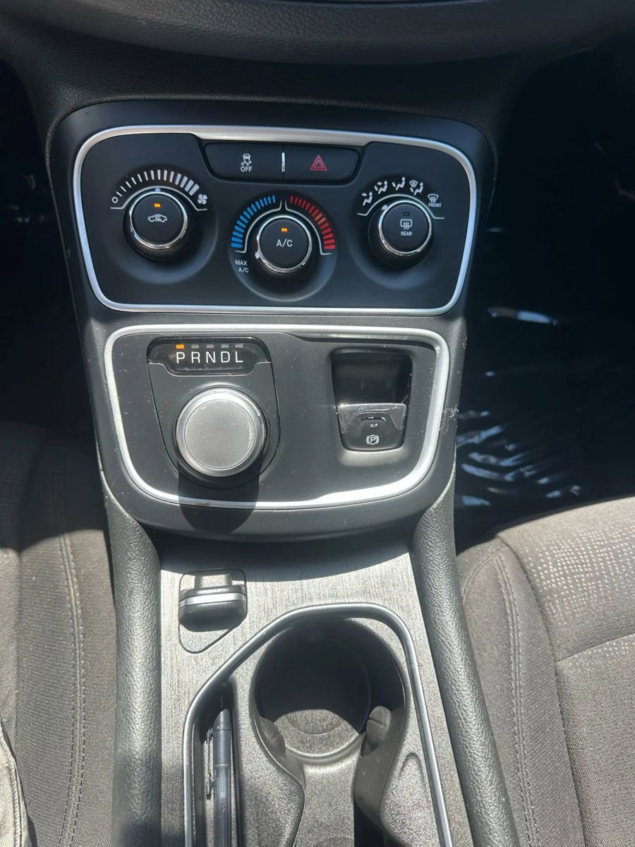 Used 2015 Chrysler 200 LX image 11