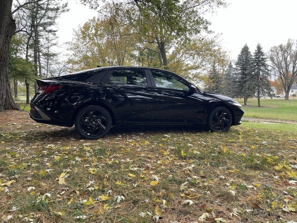 New 2026 Hyundai Elantra Sport image 4