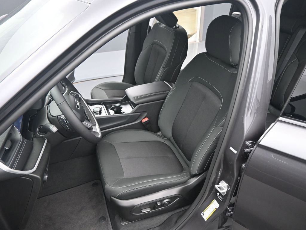 New 2025 Jeep Grand Cherokee L Laredo w/ Luxury Tech Group I image 11