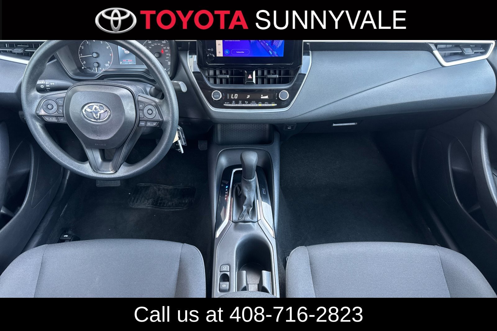 Used 2025 Toyota Corolla LE FWD image 11