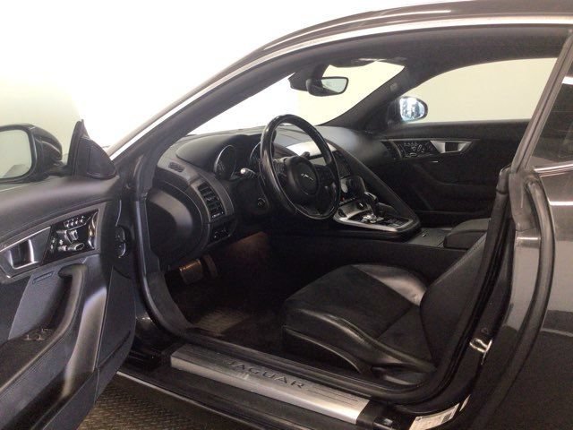 Used 2015 Jaguar F-TYPE Coupe RWD image 11