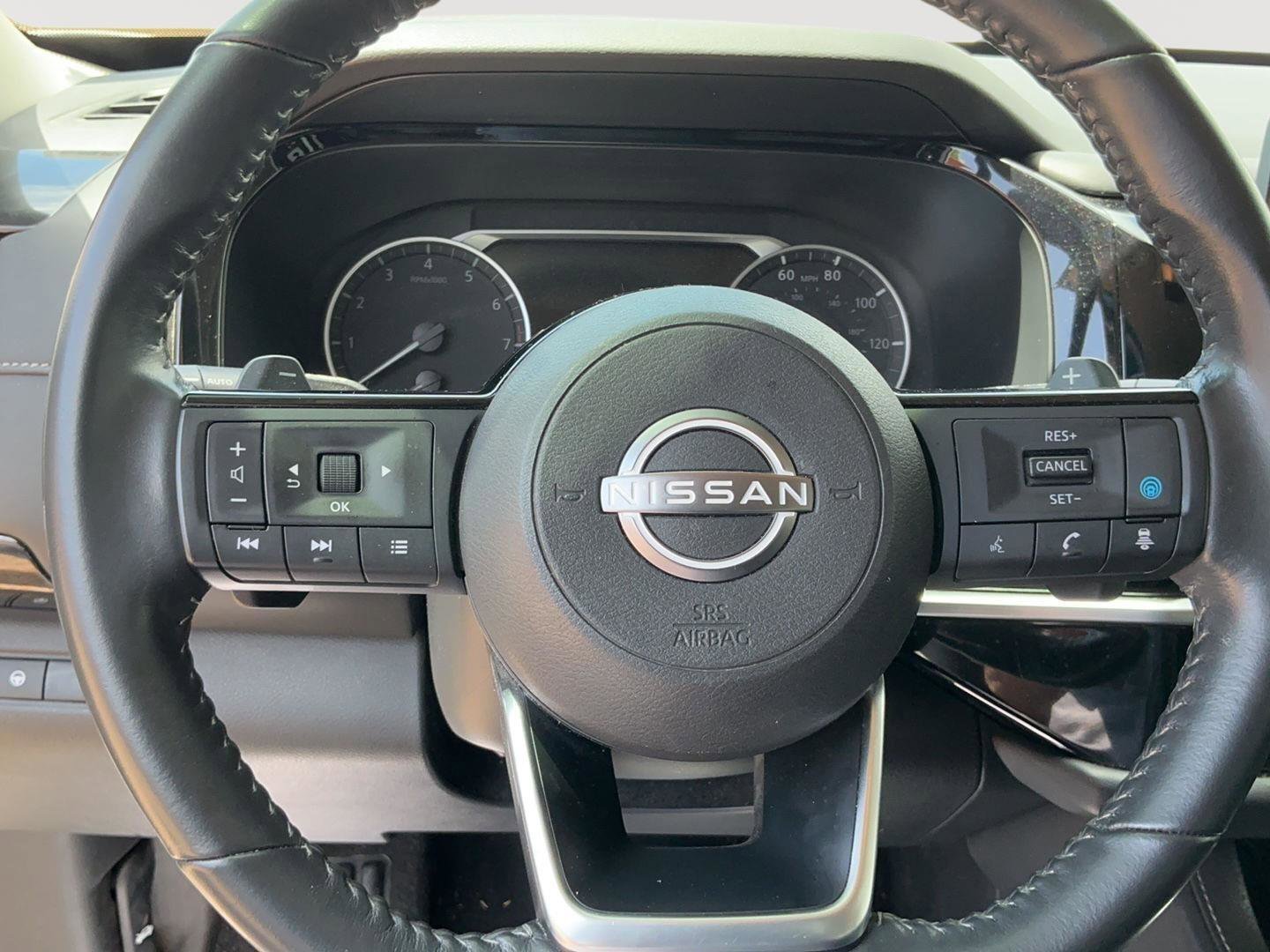 Used 2023 Nissan Pathfinder SV w/ Black Appearance Package FWD image 12