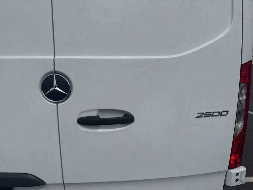 Used 2019 Mercedes-Benz Sprinter 170 image 12
