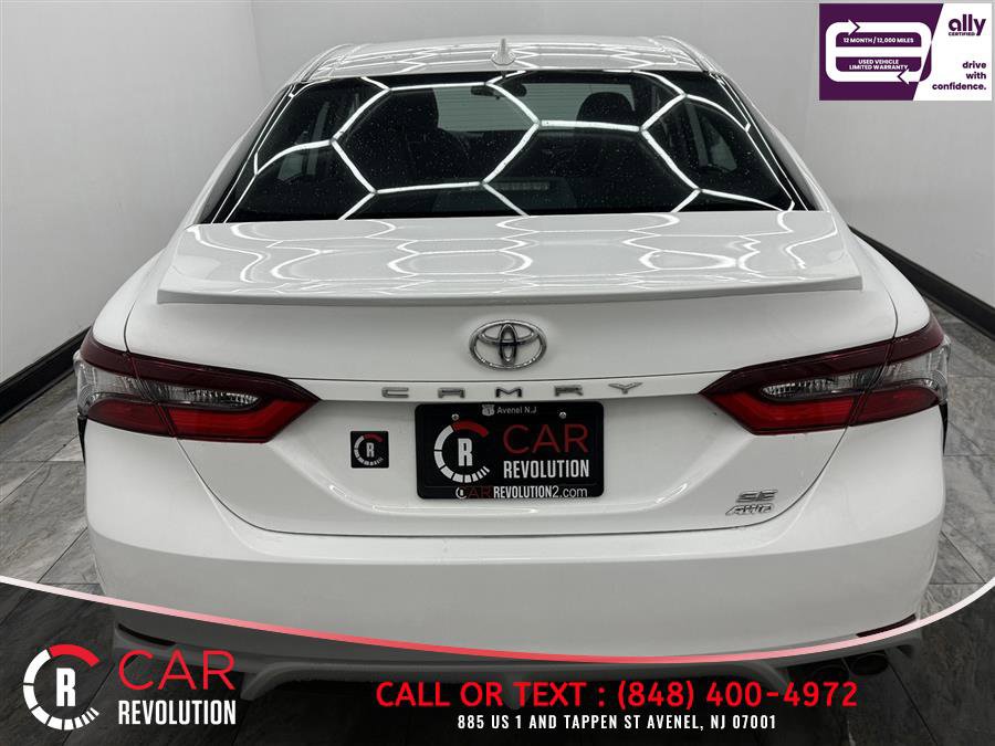 Used 2023 Toyota Camry SE AWD/4WD image 4