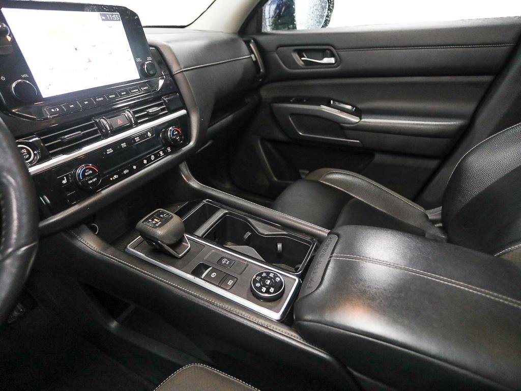 Used 2022 Nissan Pathfinder SL image 20