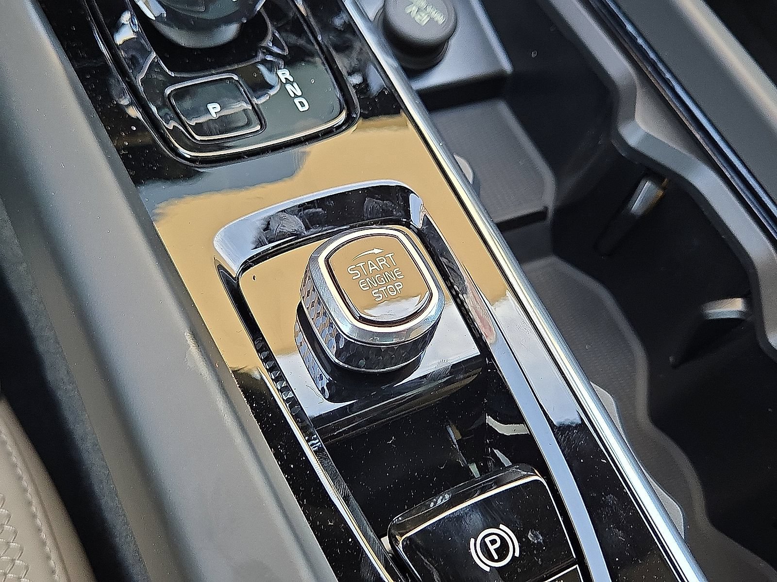 New 2026 Volvo XC60 B5 Core AWD/4WD image 28