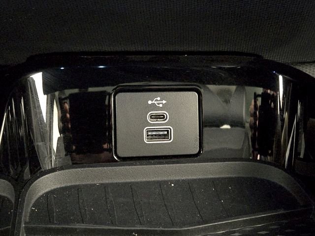 Used 2025 Ford Mustang Mach-E Premium AWD/4WD image 27