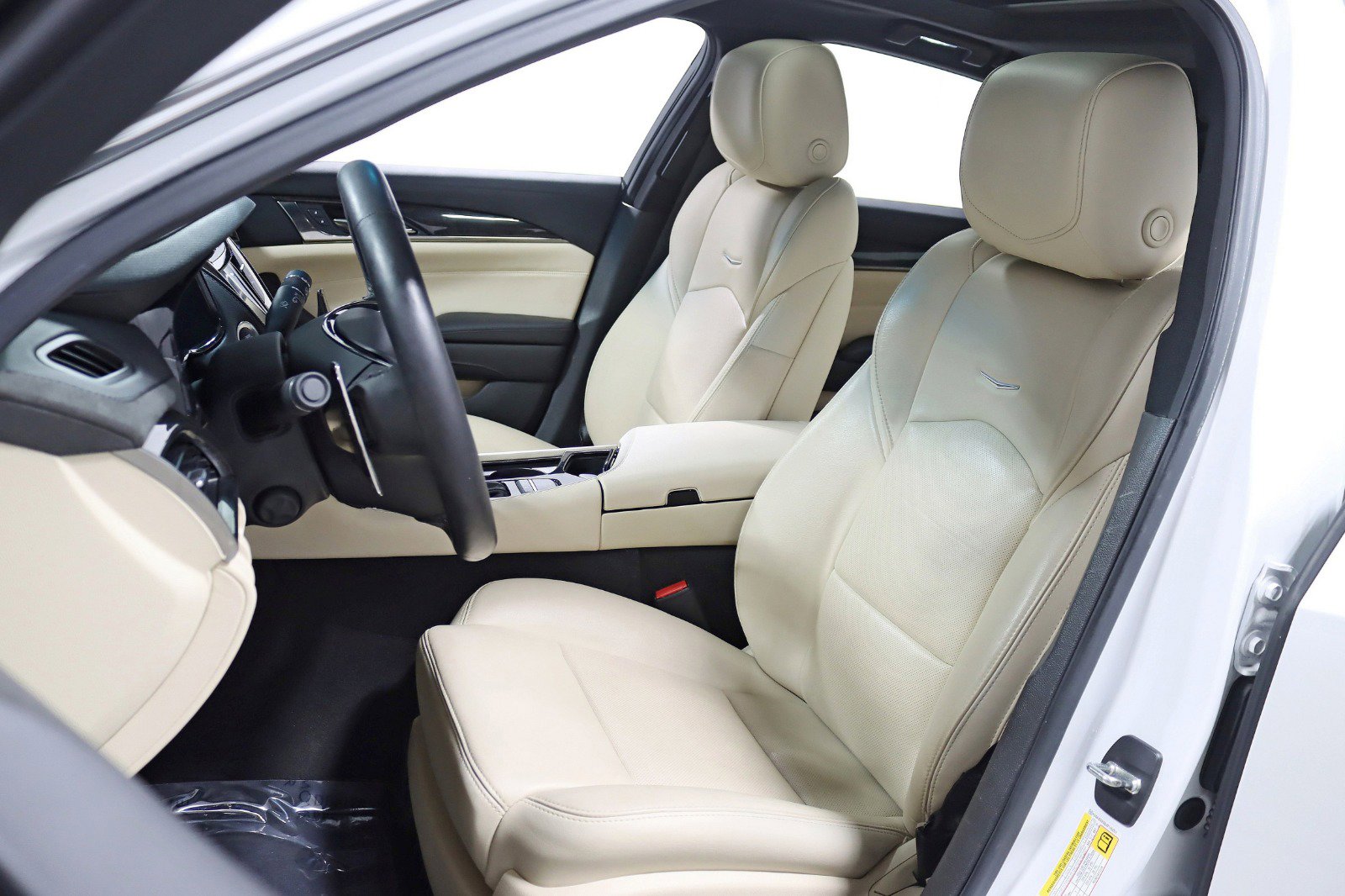 Used 2018 Cadillac CTS Luxury image 23