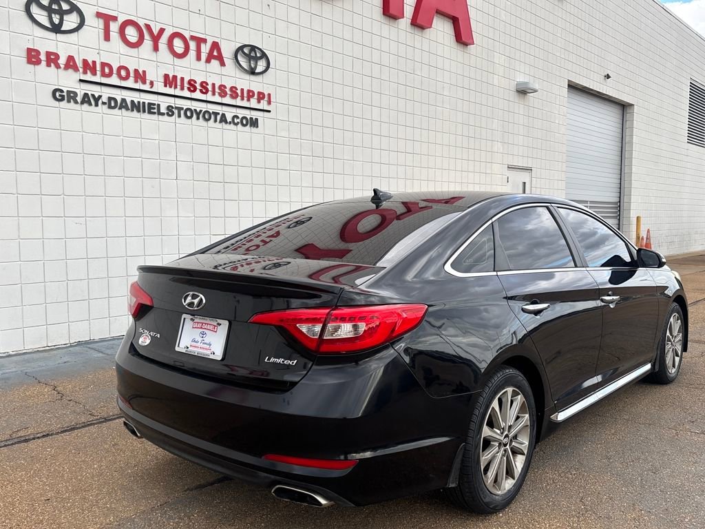 Used 2016 Hyundai Sonata Limited w/ Cargo Package image 5