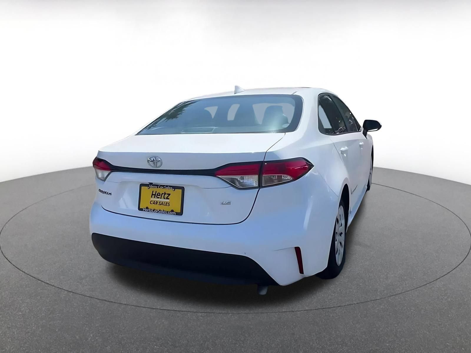 Used 2025 Toyota Corolla LE FWD image 13