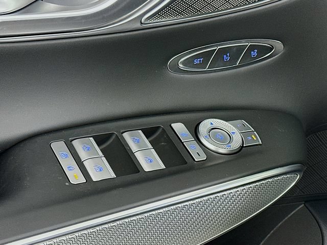New 2025 Genesis GV70 2.5T w/ Sport Prestige Package AWD/4WD image 11