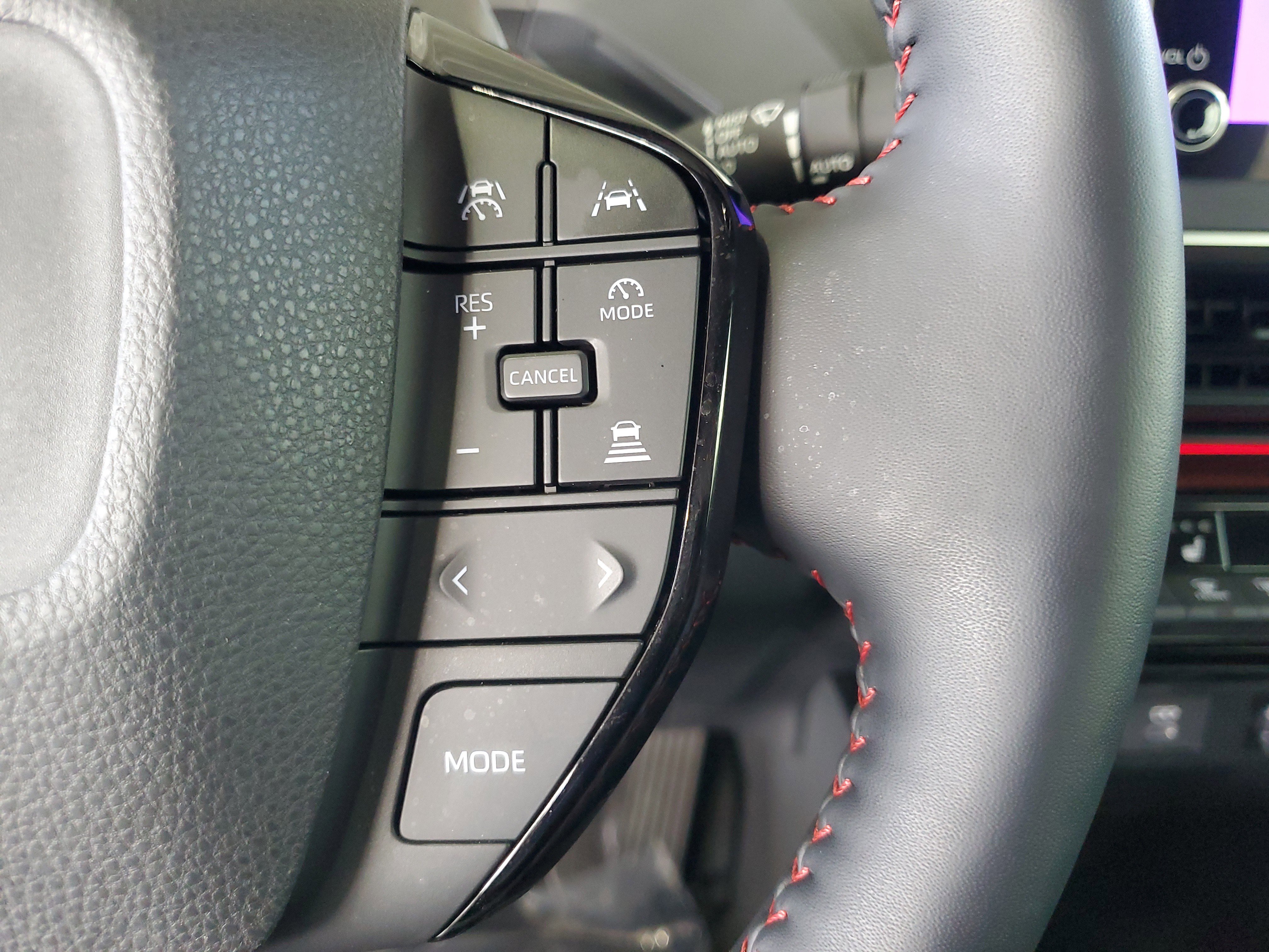 Used 2024 Toyota Prius Prime FWD image 24