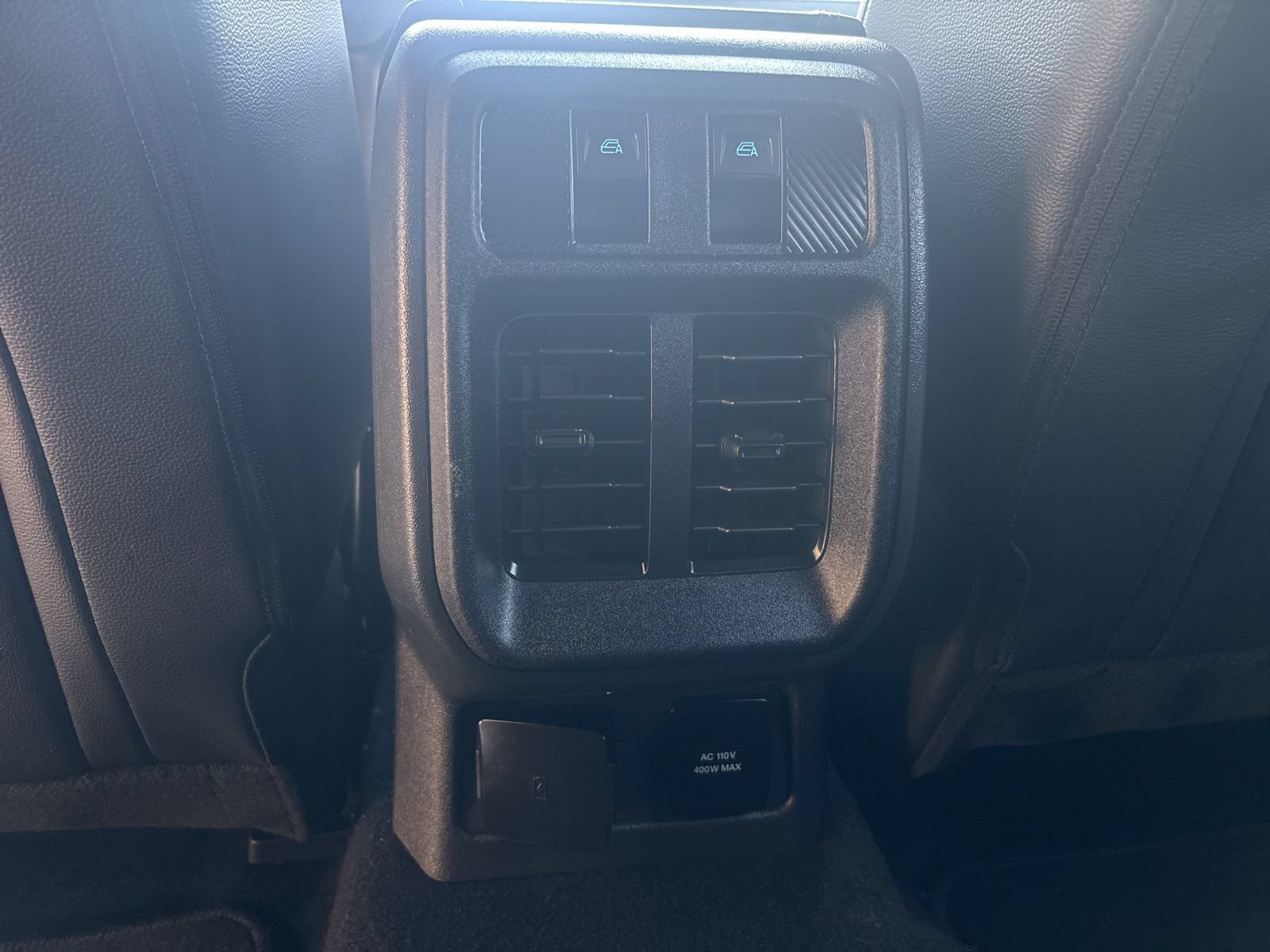 Used 2025 Ford Bronco Outer Banks AWD/4WD image 34