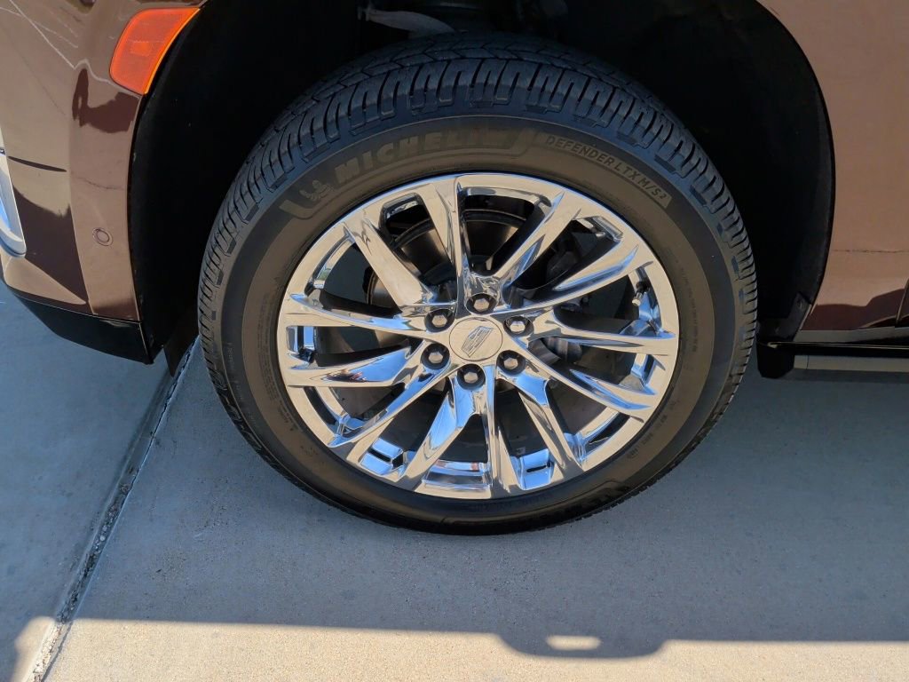 Used 2023 Cadillac Escalade Premium Luxury w/ LPO, Radiant Package image 52