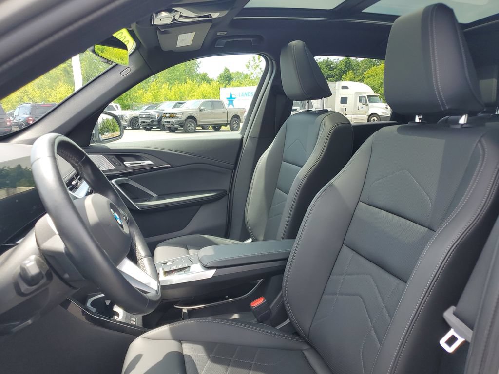 Used 2024 BMW X1 xDrive28i w/ Convenience Package AWD/4WD image 8