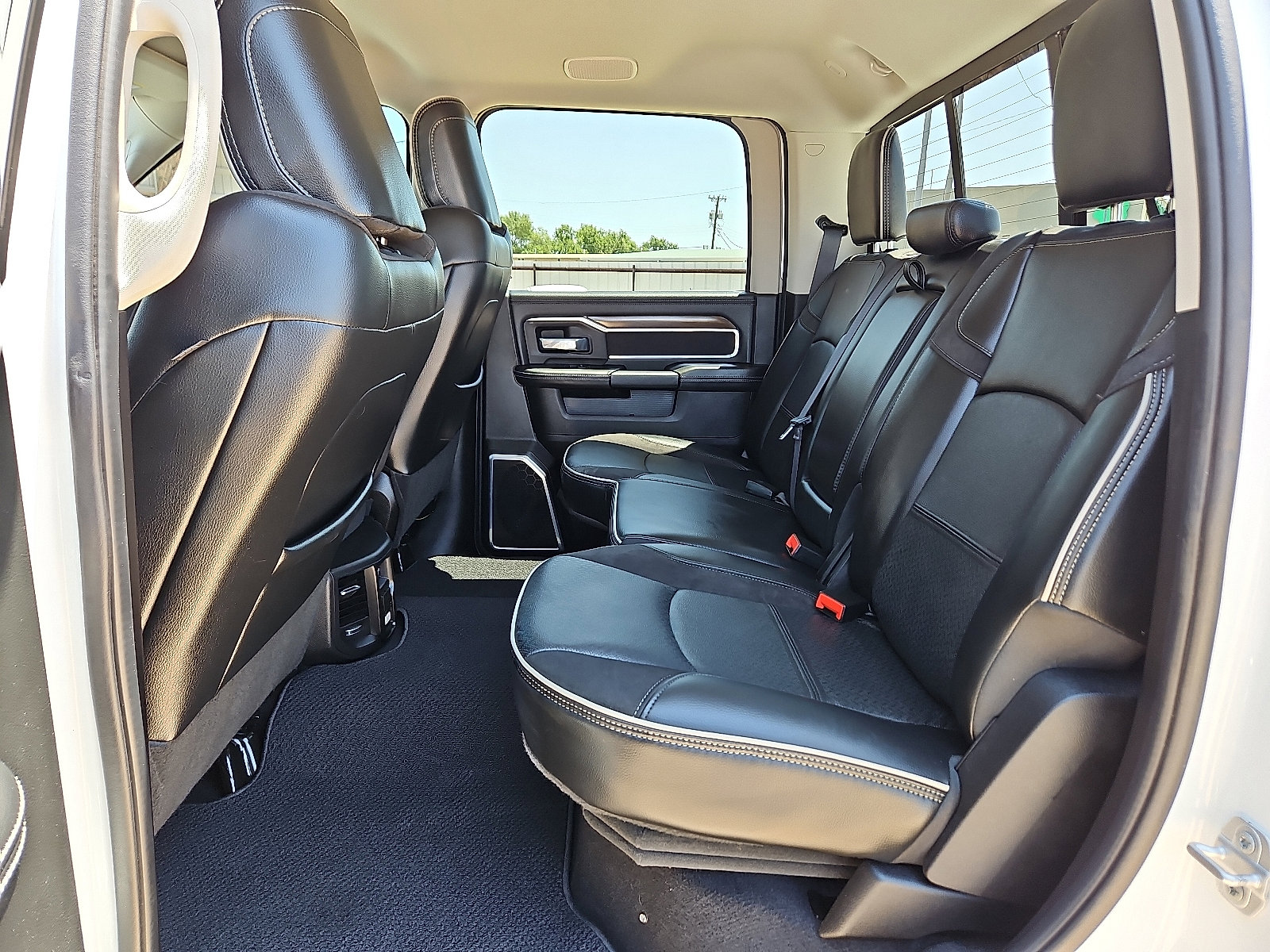 Used 2024 RAM 2500 Laramie image 9