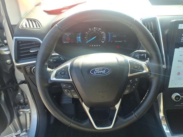 Certified 2024 Ford Edge Titanium AWD/4WD image 17