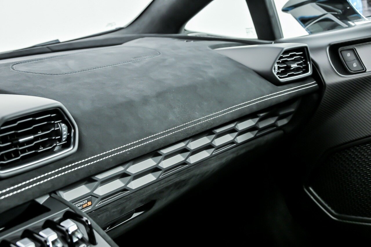 Used 2022 Lamborghini Huracan STO RWD image 36