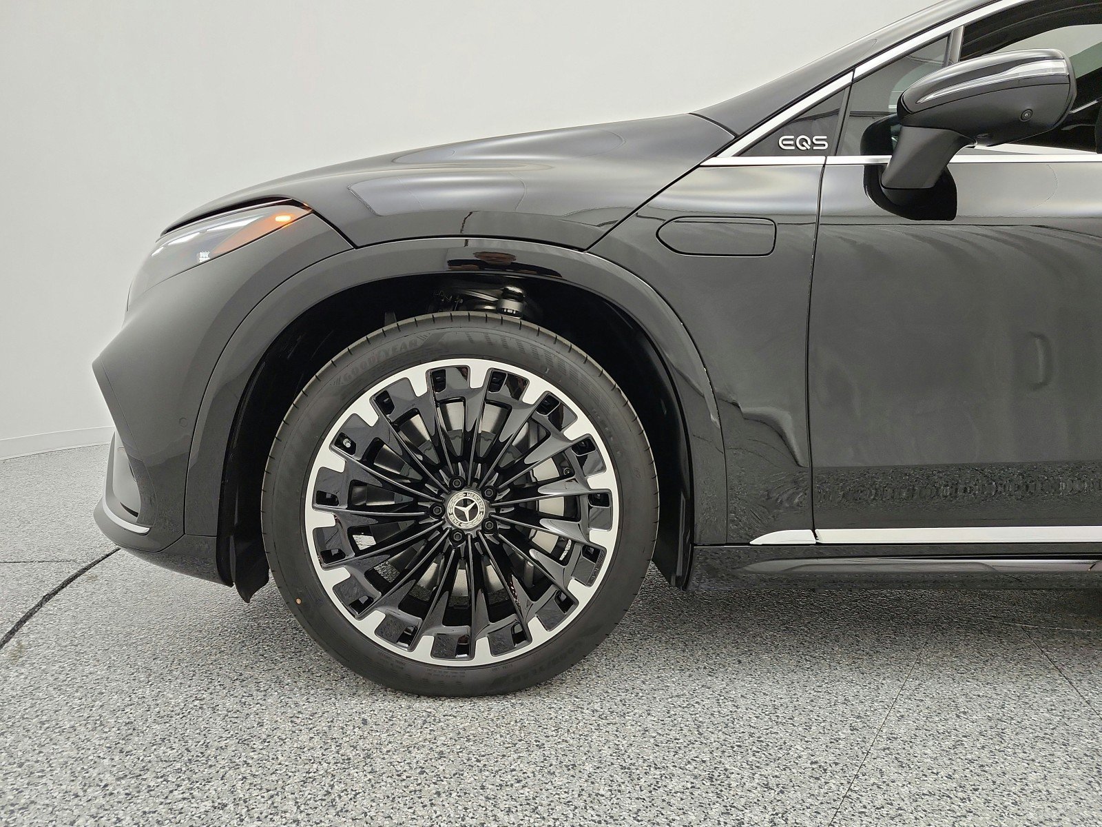 New 2026 Mercedes-Benz EQS 550 4MATIC SUV image 12