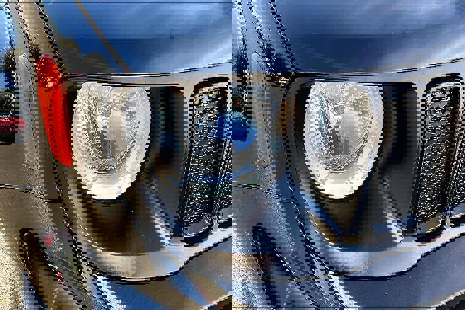 Used 2019 Jeep Renegade Altitude w/ Quick Order Package 2XM image 27