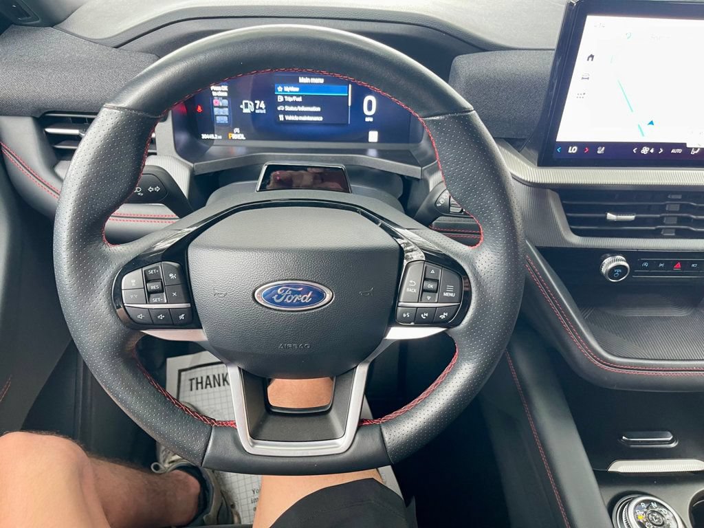 Used 2025 Ford Explorer ST-Line w/ ST-Line Street Pack AWD/4WD image 15