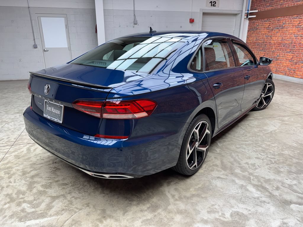 Used 2020 Volkswagen Passat 2.0T R-Line FWD image 6