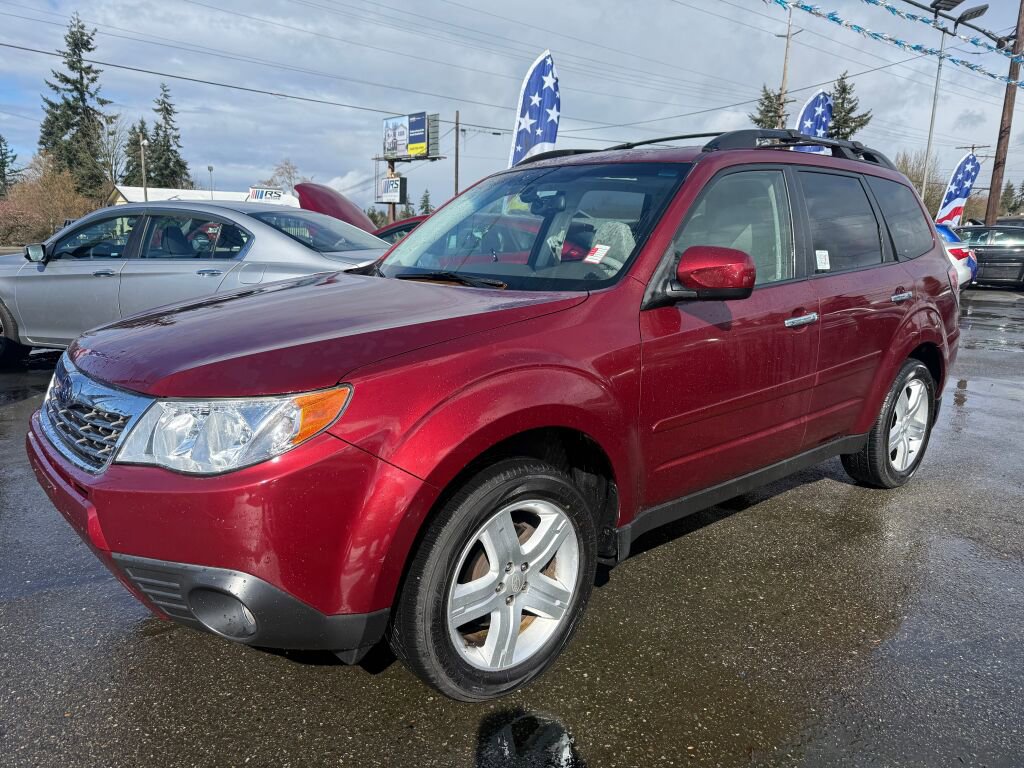 Used 2010 Subaru Forester 2.5X Limited image 3