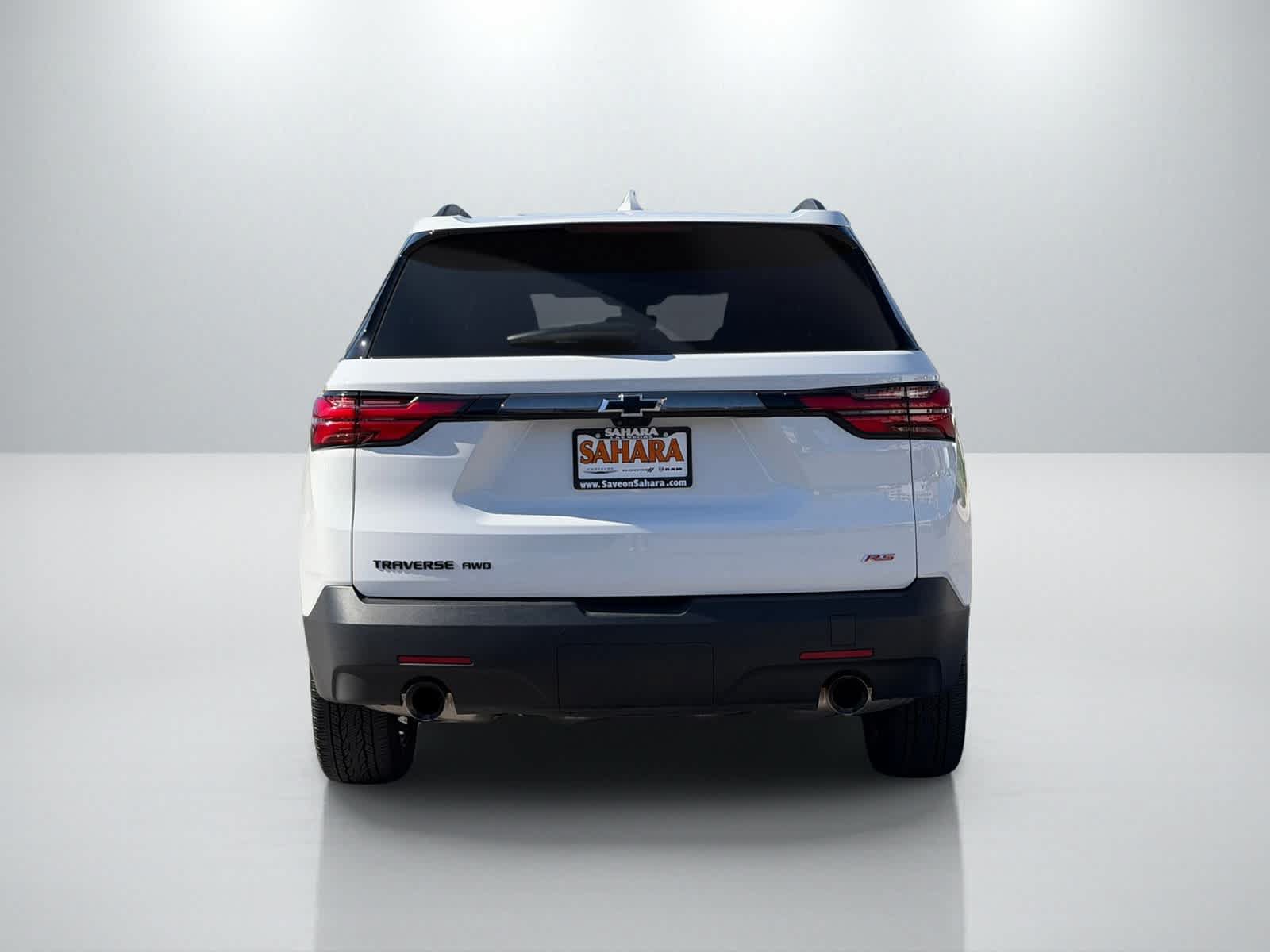 Used 2023 Chevrolet Traverse RS AWD/4WD image 5