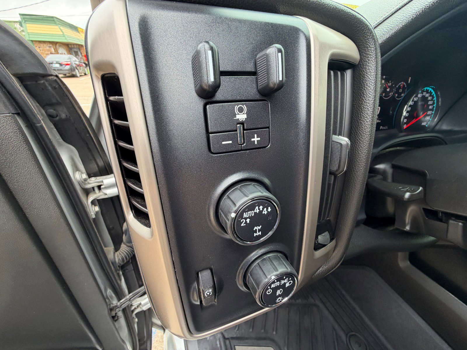 Used 2017 GMC Sierra 1500 Denali w/ Denali Ultimate Package AWD/4WD image 12