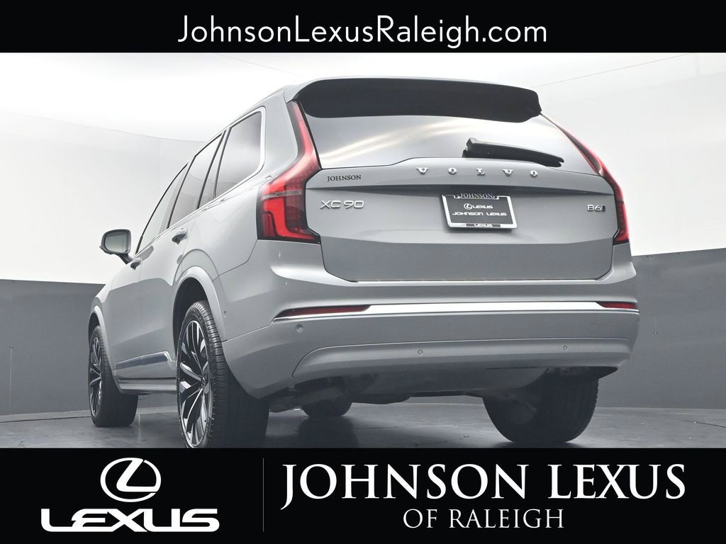 Used 2026 Volvo XC90 B6 Plus w/ Protection Package Premier AWD/4WD image 18