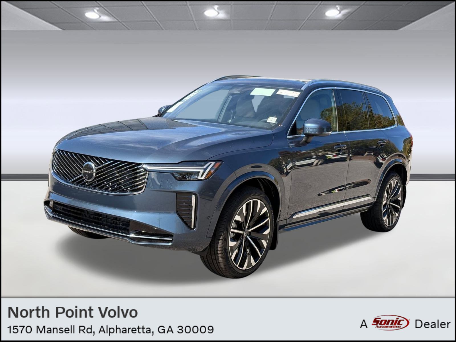 New 2026 Volvo XC90 B6 Plus w/ Protection Package