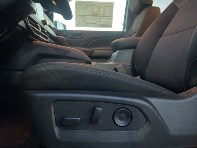 New 2026 Chevrolet Colorado W/T w/ WT Custom Package image 10